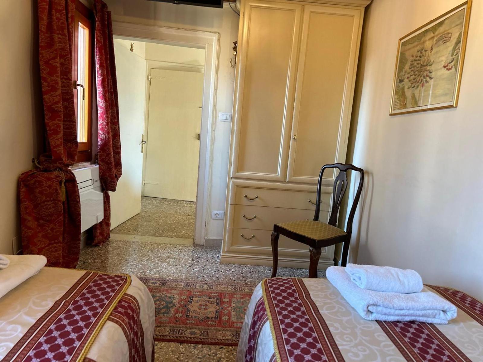 Emanuela'S Flat Apartment Venice Ngoại thất bức ảnh