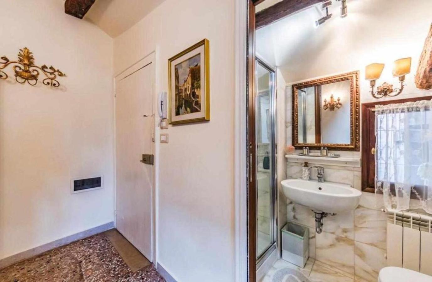 Emanuela'S Flat Apartment Venice Ngoại thất bức ảnh